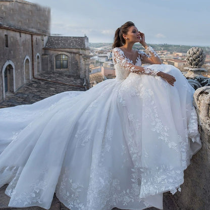 Classic Long Sleeve 3D Lace Wedding Dress – Pure White & Ivory Floor-Length Bridal Gown