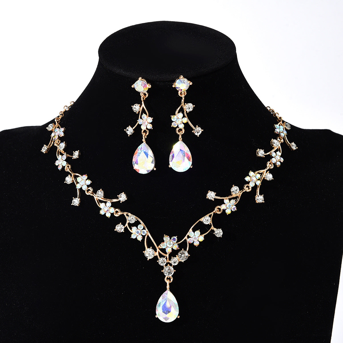 New fashion temperament flower zircon super flash necklace earring set bridal dress necklace jewelry in stock wholesale