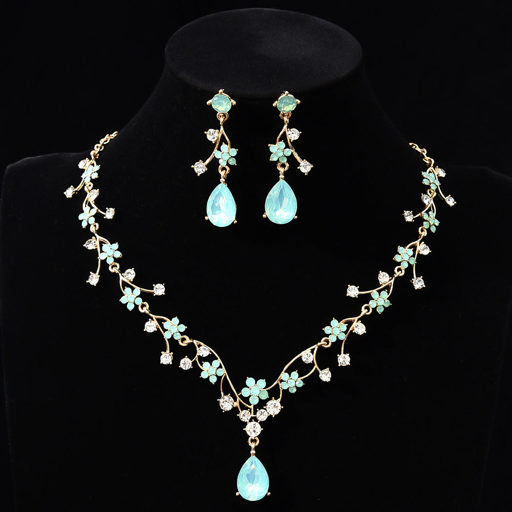 New fashion temperament flower zircon super flash necklace earring set bridal dress necklace jewelry in stock wholesale